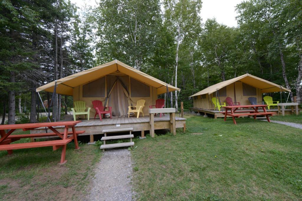 Prêts-à-camper Camping Tadoussac Extérieur photo